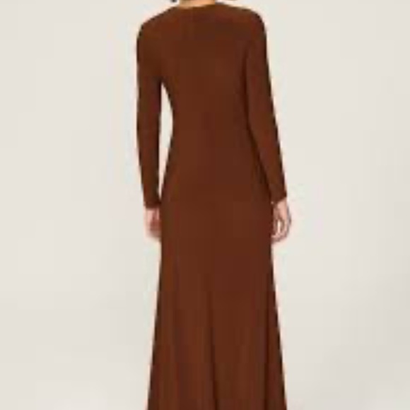 Mac Duggal Long Sleeve Keyhole Crew Neck Knot Waist Gown - Picture 6 of 7